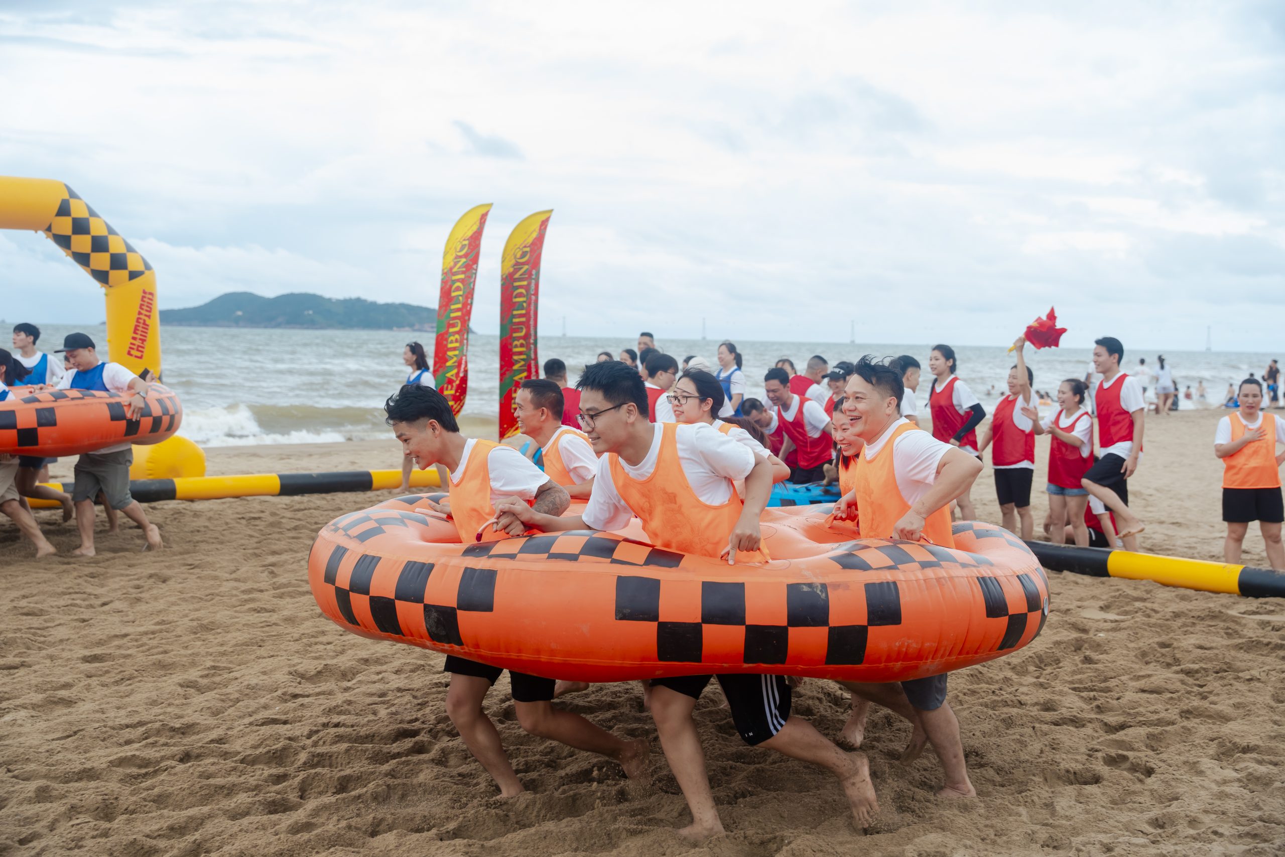 đội cam thi đấu tại team building đại long 2026