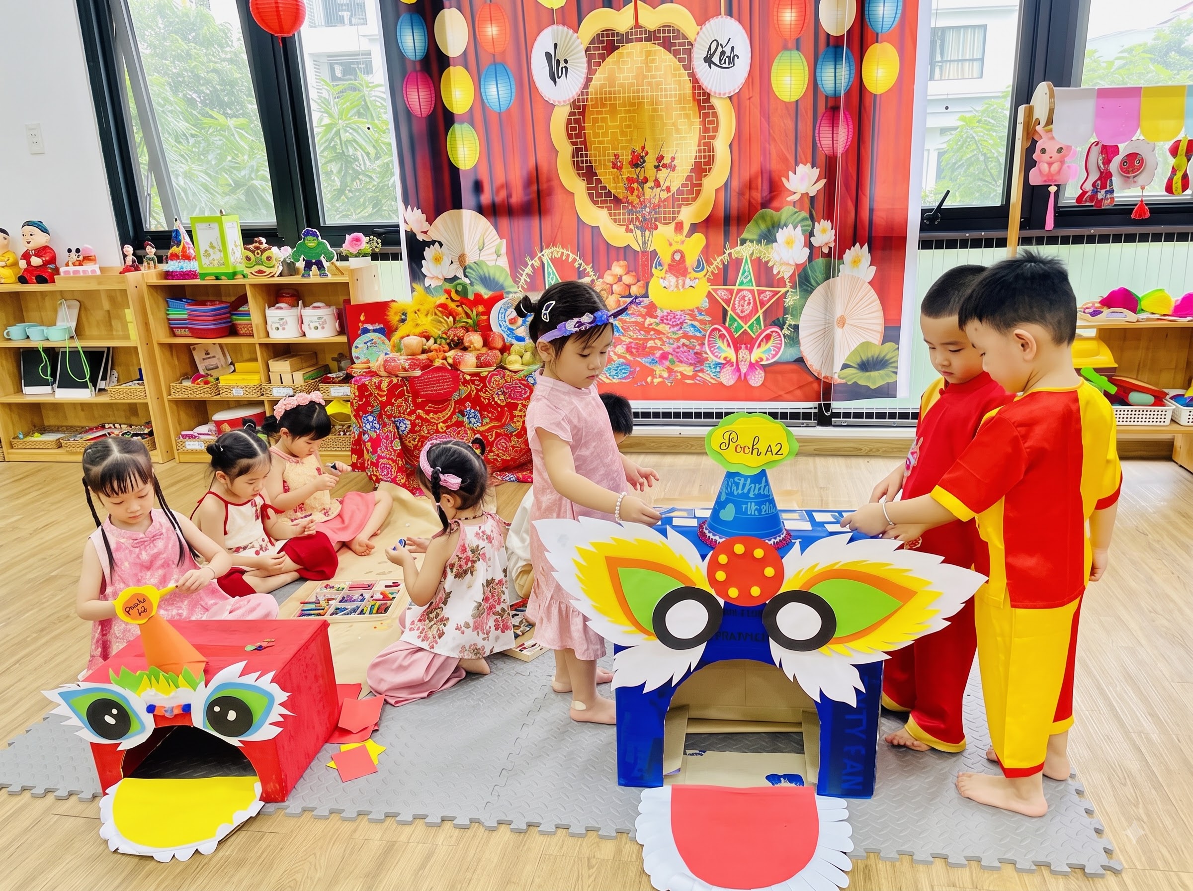 các em học sinh chơi trung thu