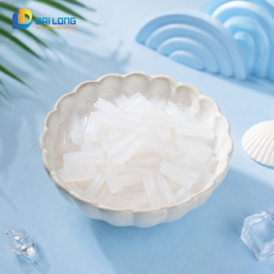 Cận cảnh bát đựng thạch dừa nguyên vị đại long
